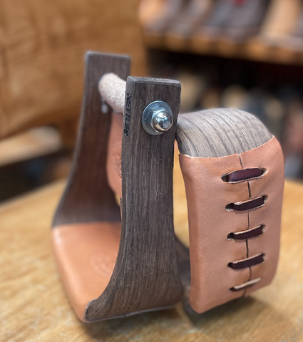 Nettles Chisholms Mahogany 3" Stirrups