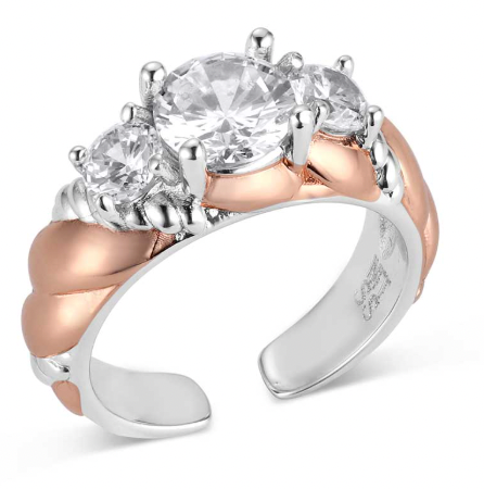Montana Silver Ring Draped In Light Crystal